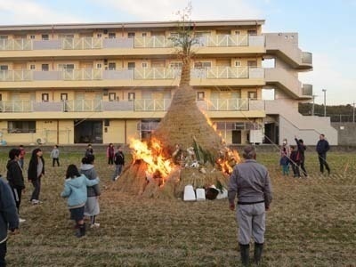 たつの市上福田の里の「小正月の火祭り・トンド」