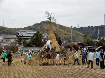 たつの市上福田の里の「小正月の火祭り・トンド立て」