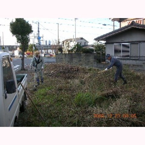 太子東中学校の雑木雑草の除去作業