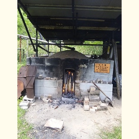 竹炭焼き準備作業と竹灯篭の整理