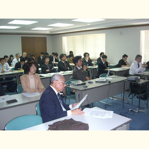 アマモ勉強会～アマモを増やしたい:地域・市民・行政の取り組み